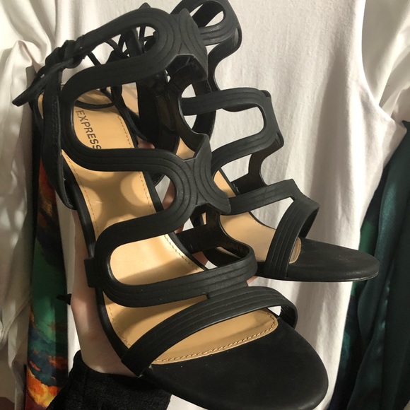 Express Lace-Up Heels - Picture 3 of 4
